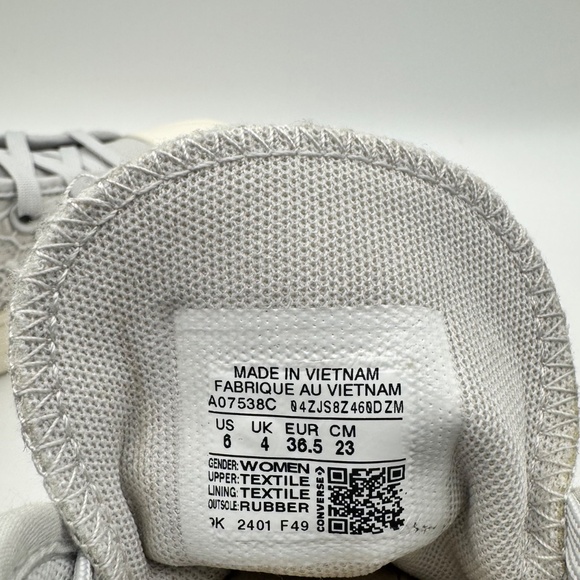 NWOT CONVERSE Chuck Taylor All Star High Top Platform Crocheted Sz 6 - Picture 10 of 12